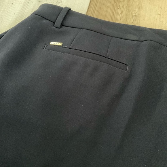 DKNY Cropped Pants - Picture 10 of 15